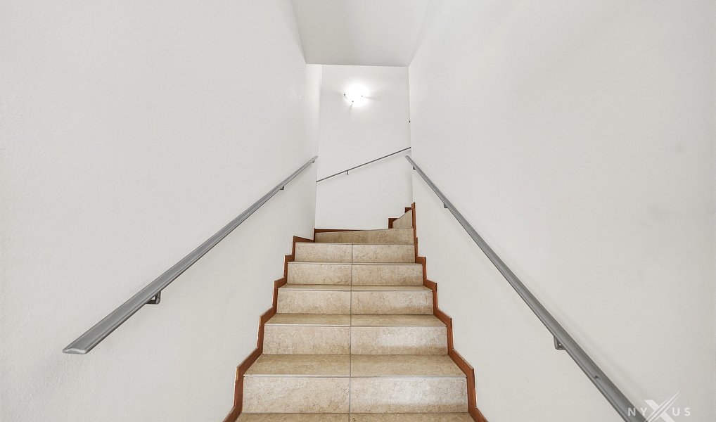 Prodej domu 375 m² s pozemkem 317 m², Černolice – náhled fotky 27