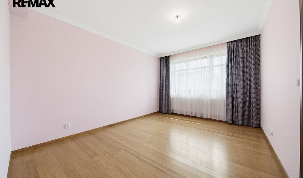 Prodej domu 363 m² s pozemkem 1 608 m², Jesenice – náhled fotky 24