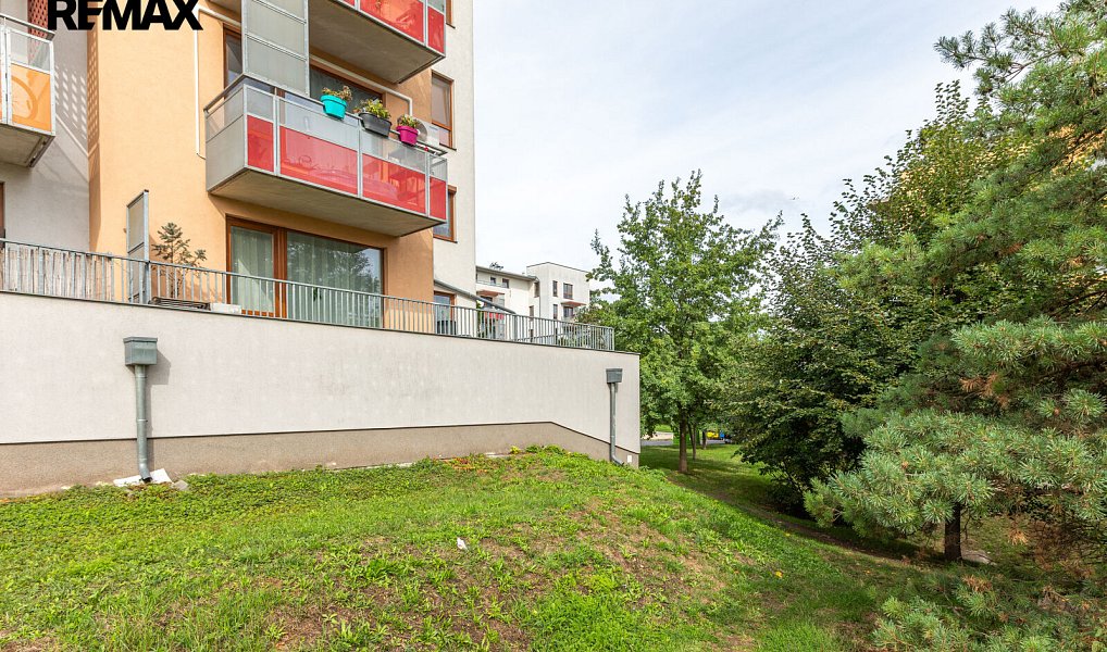 Pronájem bytu 3+kk 69 m², Praha – náhled fotky 21