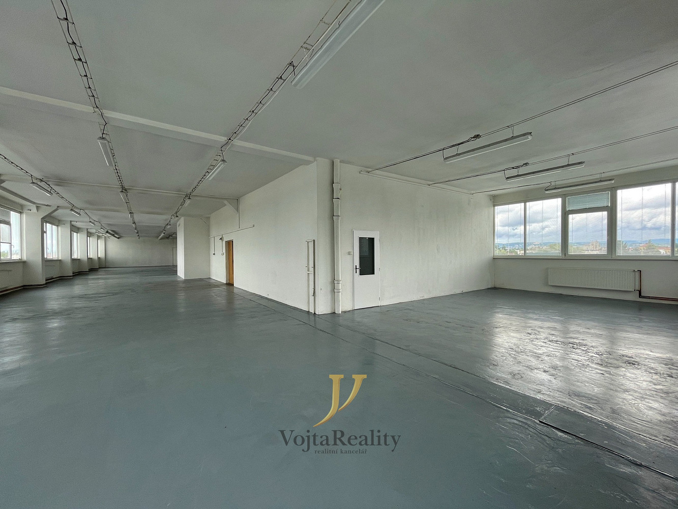 Pronájem skladovacích prostor 400 m²