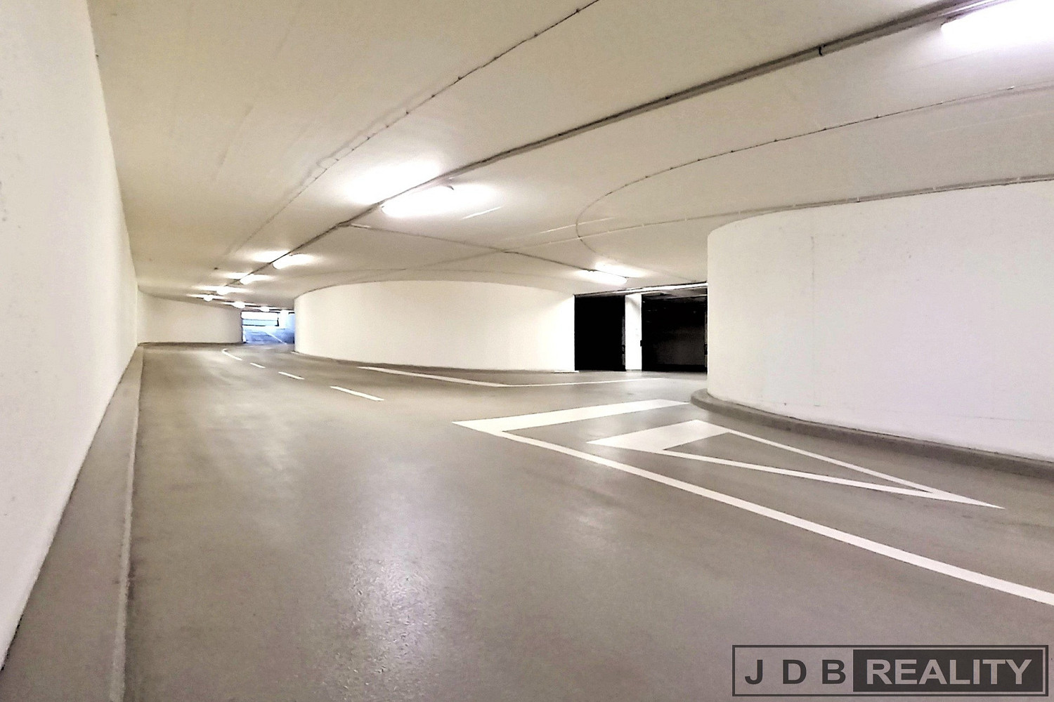 Prodej garážového stání 18 m2, Praha - Holešovice