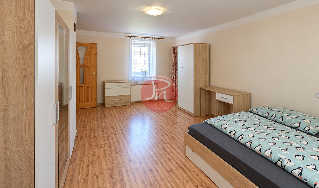 Prodej domu 340 m² s pozemkem 1 272 m², Hranice – náhled fotky 11