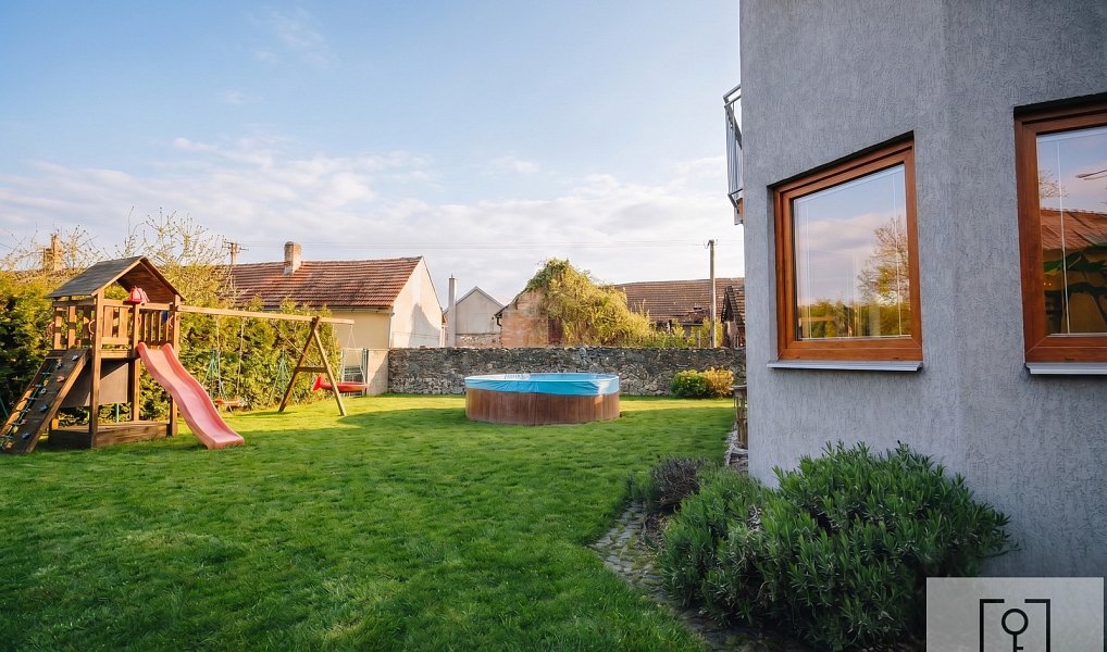 Prodej domu 184 m² s pozemkem 747 m², Chlumín – náhled fotky 12