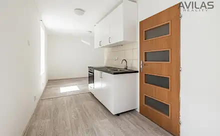 Pronájem bytu 1+kk 27 m², Zvěstov - Roudný, okres Benešov