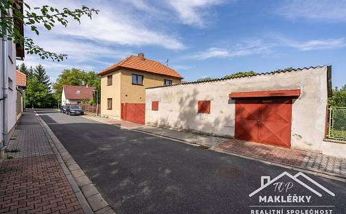 Prodej domu 213 m² s pozemkem 958 m², Radim, okres Kolín