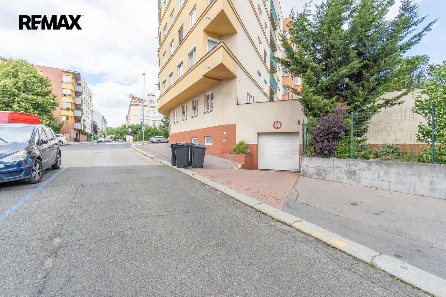 Prodej garážového stání 12 m2, praha 8 - libeň — photo 5