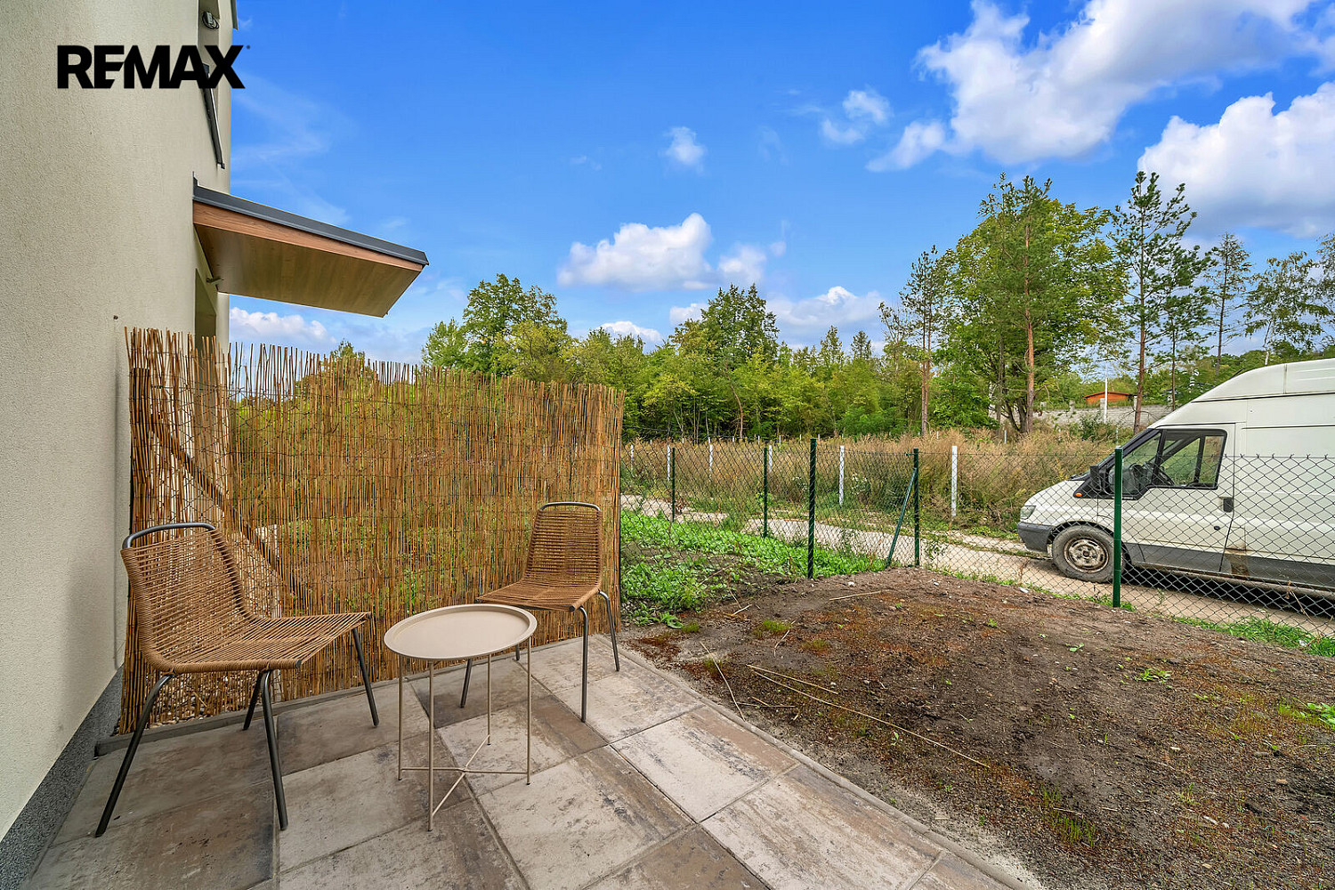 Pronájem bytu 1+kk 25 m² – fotografie 3