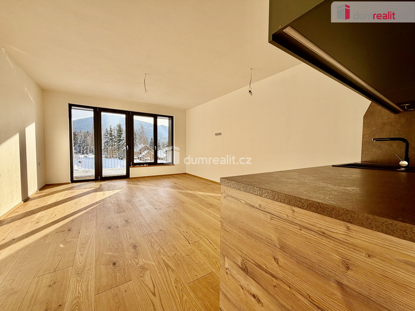 Pronájem bytu 1+kk 37 m² – fotografie 4