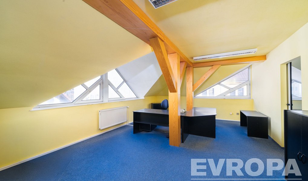 Prodej výrobních prostor 1 279 m², Vrchlabí – náhled fotky 9