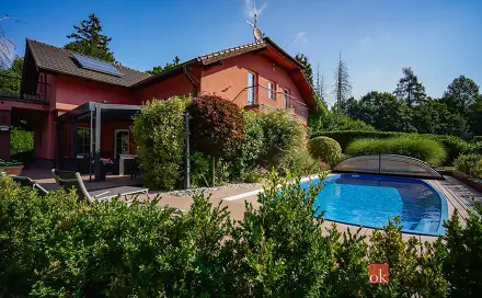 Prodej domu 389 m² s pozemkem 1 118 m², Honzíkova, Babice, okres Praha-východ