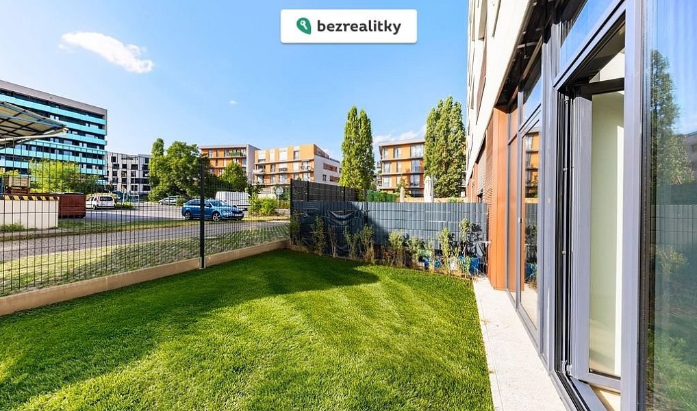 Prodej bytu 2+kk 53 m², Praha – náhled fotky 2