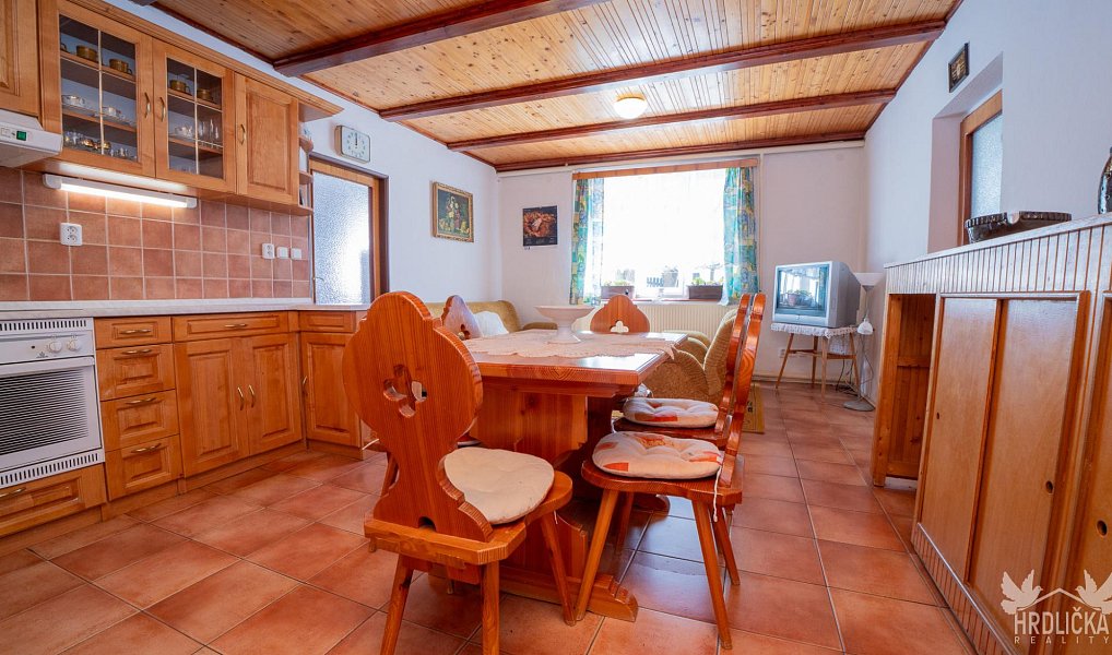 Prodej domu 203 m² s pozemkem 2 621 m², Nezdřev – náhled fotky 4