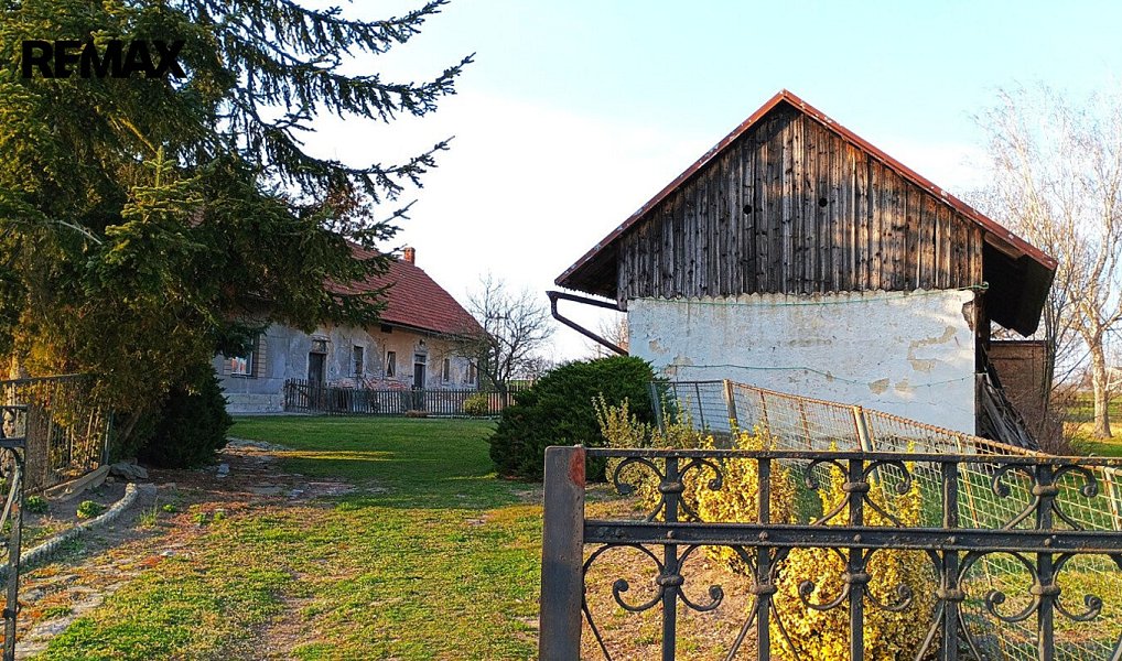 Prodej domu 405 m² s pozemkem 2 574 m², Klamoš – náhled fotky 8
