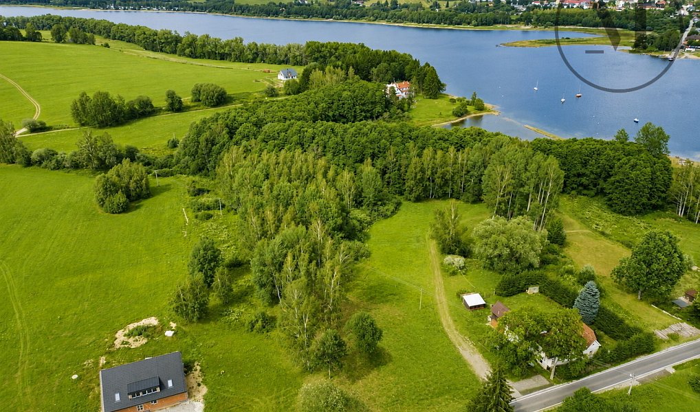 Prodej stavebního pozemku 14 346 m², Horní Planá – náhled fotky 2