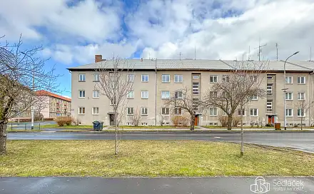 Prodej bytu 3+1 75 m², Jednoty, Sokolov