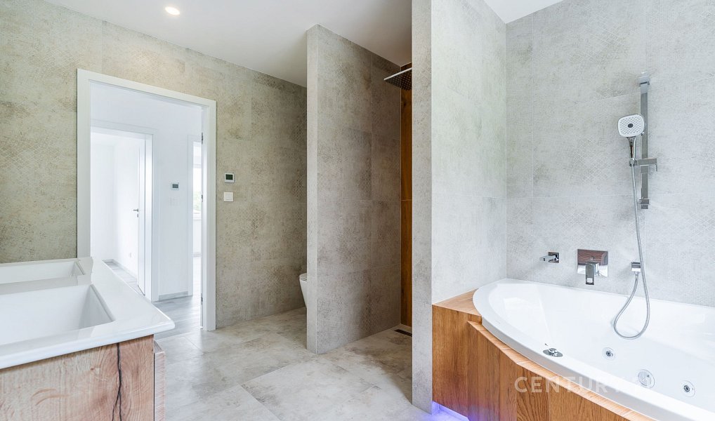 Prodej domu 309 m² s pozemkem 790 m², Tehov – náhled fotky 16