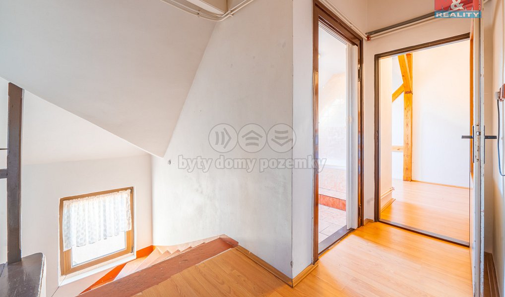 Prodej nájemního domu, činžáku 370 m², Aš – náhled fotky 21