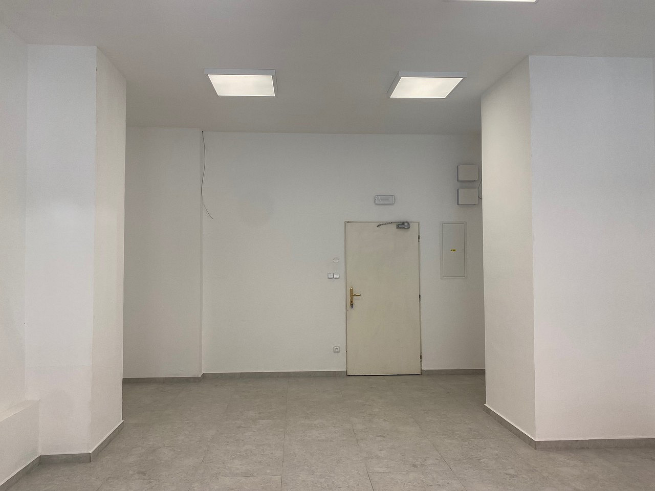 Pronájem obchodních prostor 32 m² – fotografie 5
