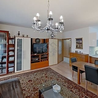 Pronájem bytu 4+kk 99 m² — photo 2