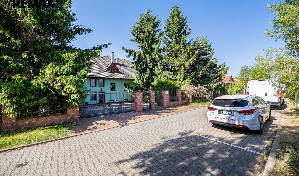 Prodej domu 210 m² s pozemkem 1 140 m², Praha – náhled fotky 26