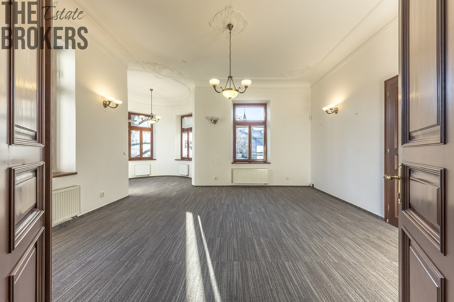 Pronájem kanceláře 230 m² – fotografie 2