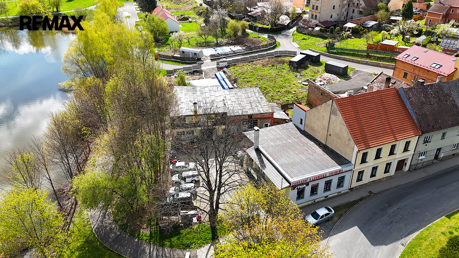 Prodej komerčního objektu v Plané, 1035 m² – pohled 5