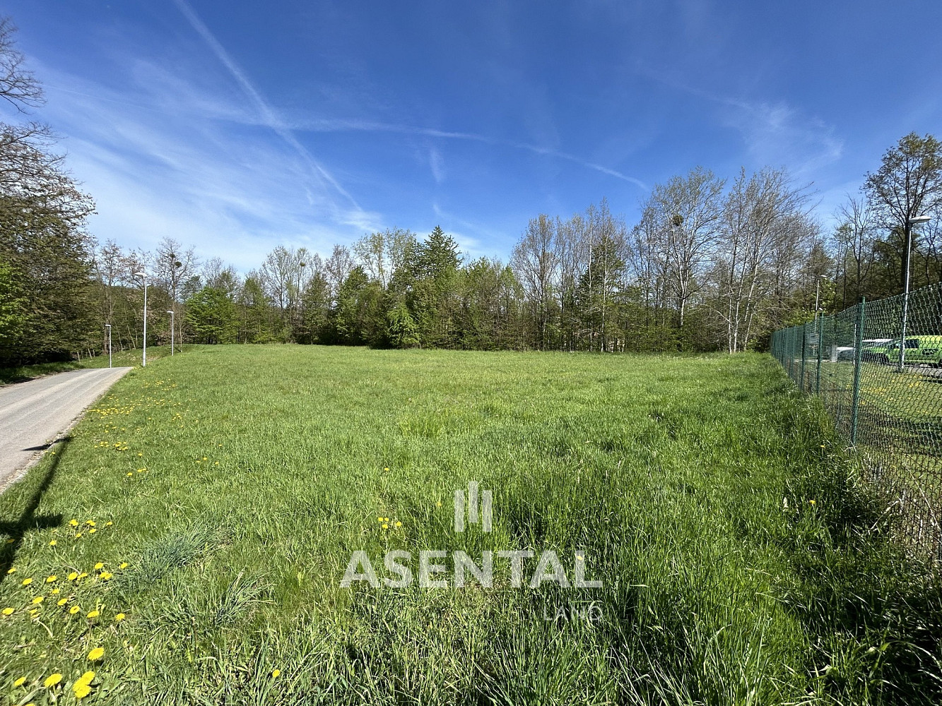 Prodej komerčního pozemku 3 555 m² – pohled 2