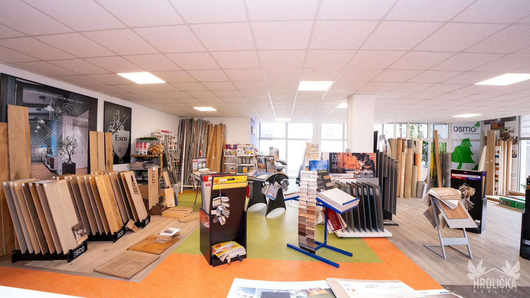 Pronájem obchodních prostor 190 m² – fotografie 3