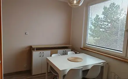 Pronájem bytu 1+1 33 m², Dukelských bojovníků, Znojmo