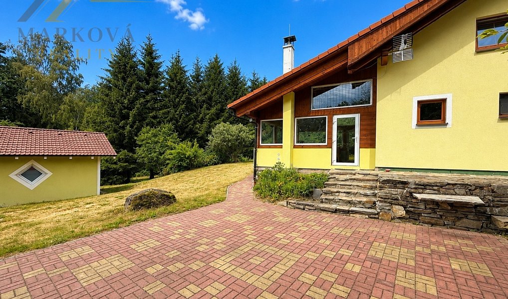 Prodej domu 219 m² s pozemkem 4 179 m², Bujanov – náhled fotky 24