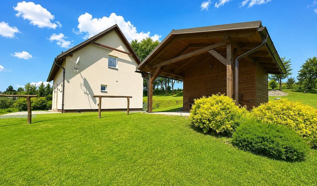 Prodej ubytovacího objektu 145 m², Branná – náhled fotky 9