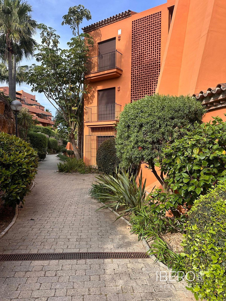 Piso 3+kk – Estepona, Barriada Islas Canarias - Vista 3