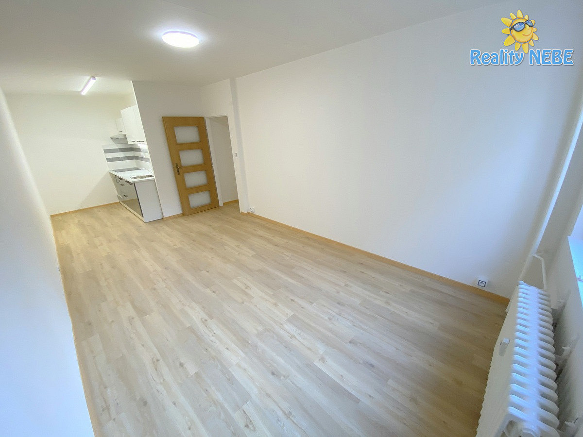 Pronájem bytu 2+kk 49 m² — photo 2