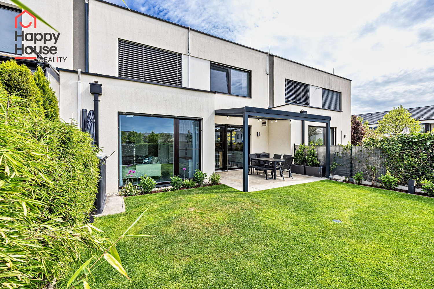 Pronájem domu 146 m² s pozemkem 244 m² – fotografie 3