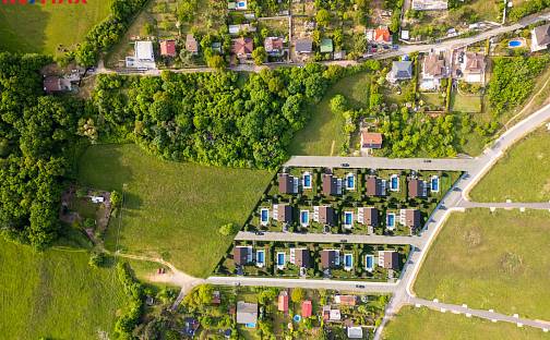 Prodej stavebního pozemku 15 151 m², Petrov, okres Praha-západ