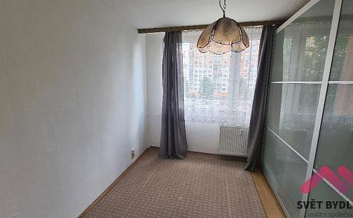 Pronájem bytu 3+1 72 m², Cílkova, Praha 4 - Kamýk