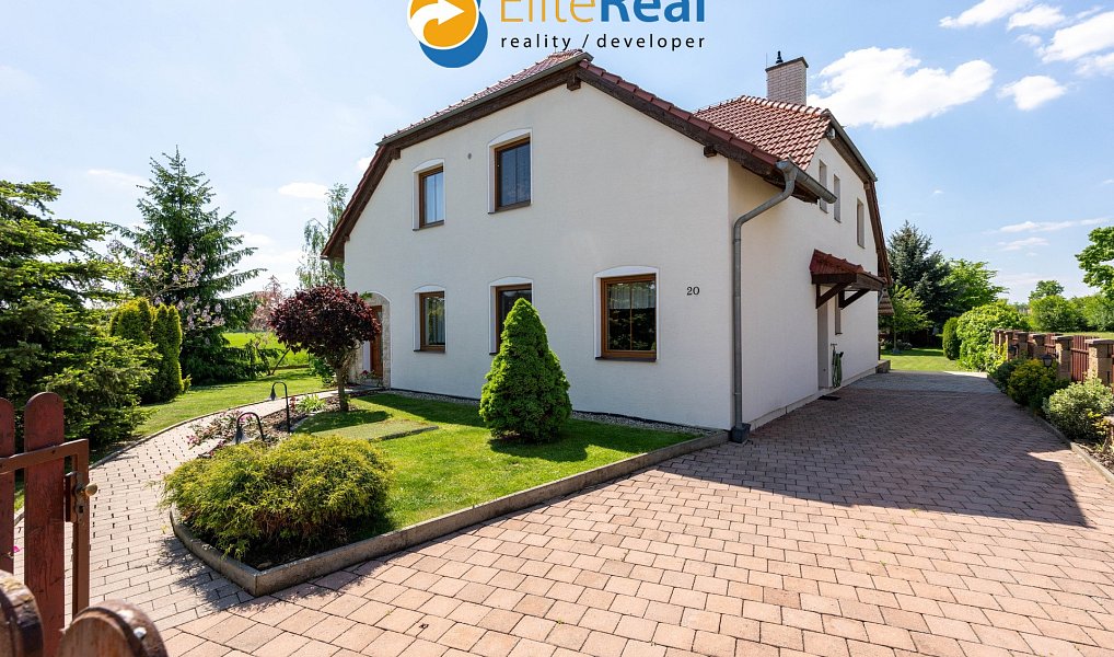 Prodej domu 344 m² s pozemkem 2 194 m², Příkazy – náhled fotky 2