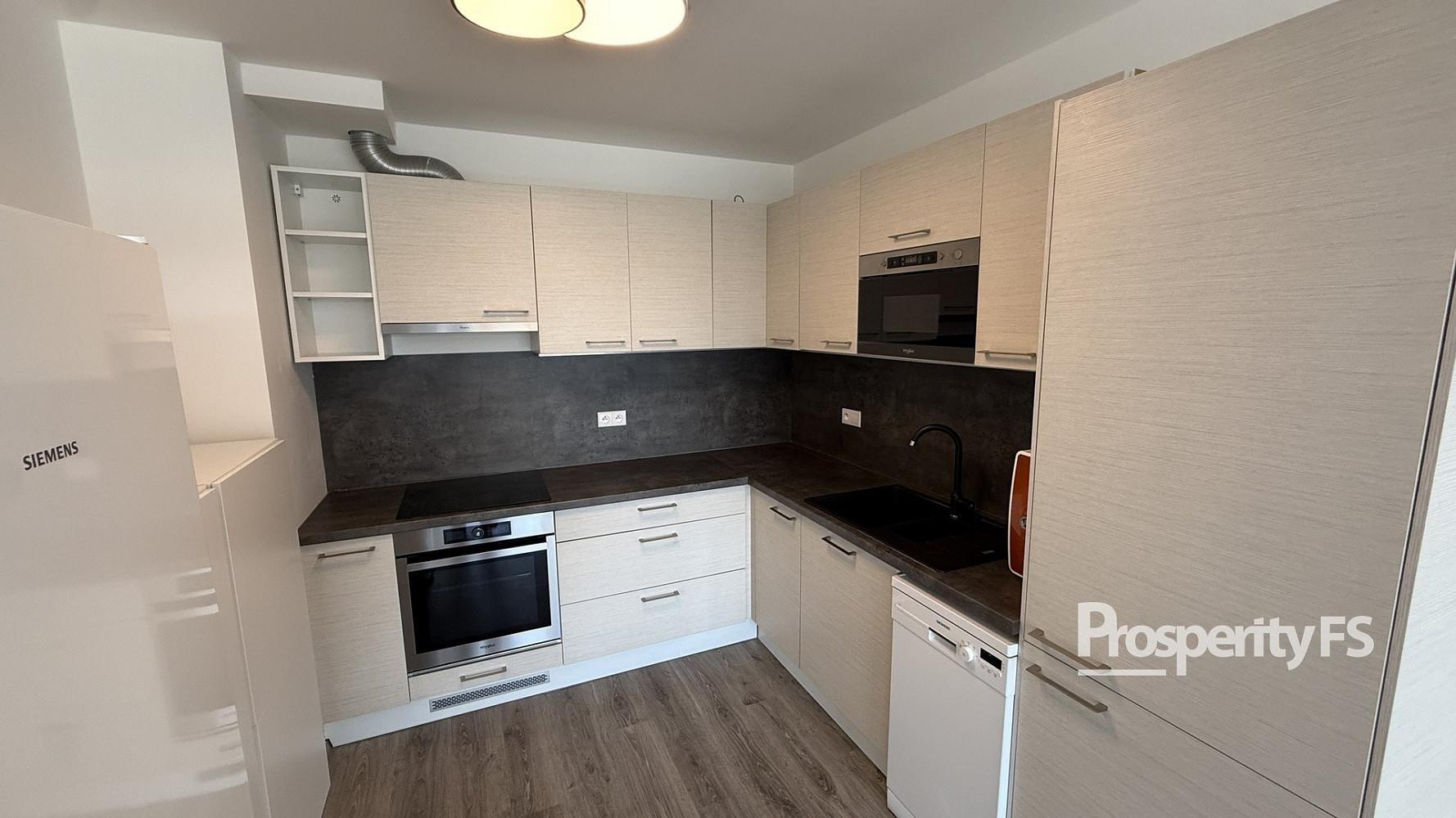 Pronájem bytu 2+kk 54 m² — photo 3