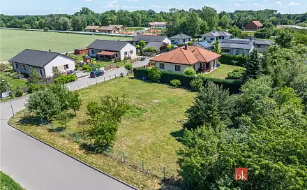 Prodej stavebního pozemku 943 m², Hrobice, okres Pardubice