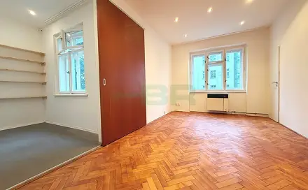 Pronájem bytu 2+kk 38 m², Holečkova, Praha 5 - Košíře