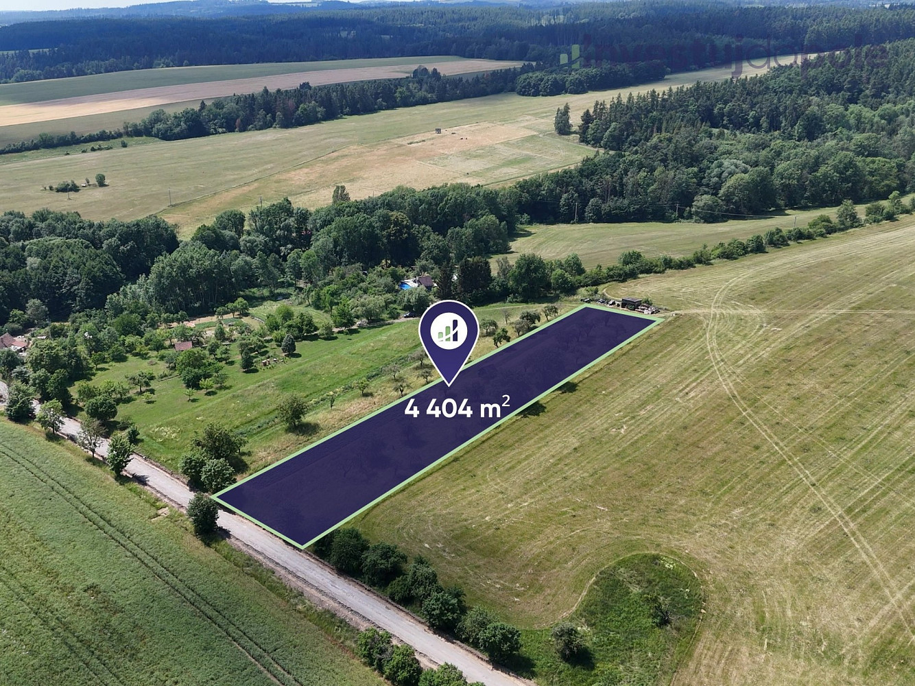 Prodej stavebního pozemku 4 404 m² rezervováno