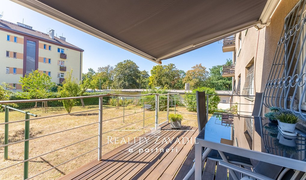 Prodej bytu 3+1 77 m², Praha – náhled fotky 25