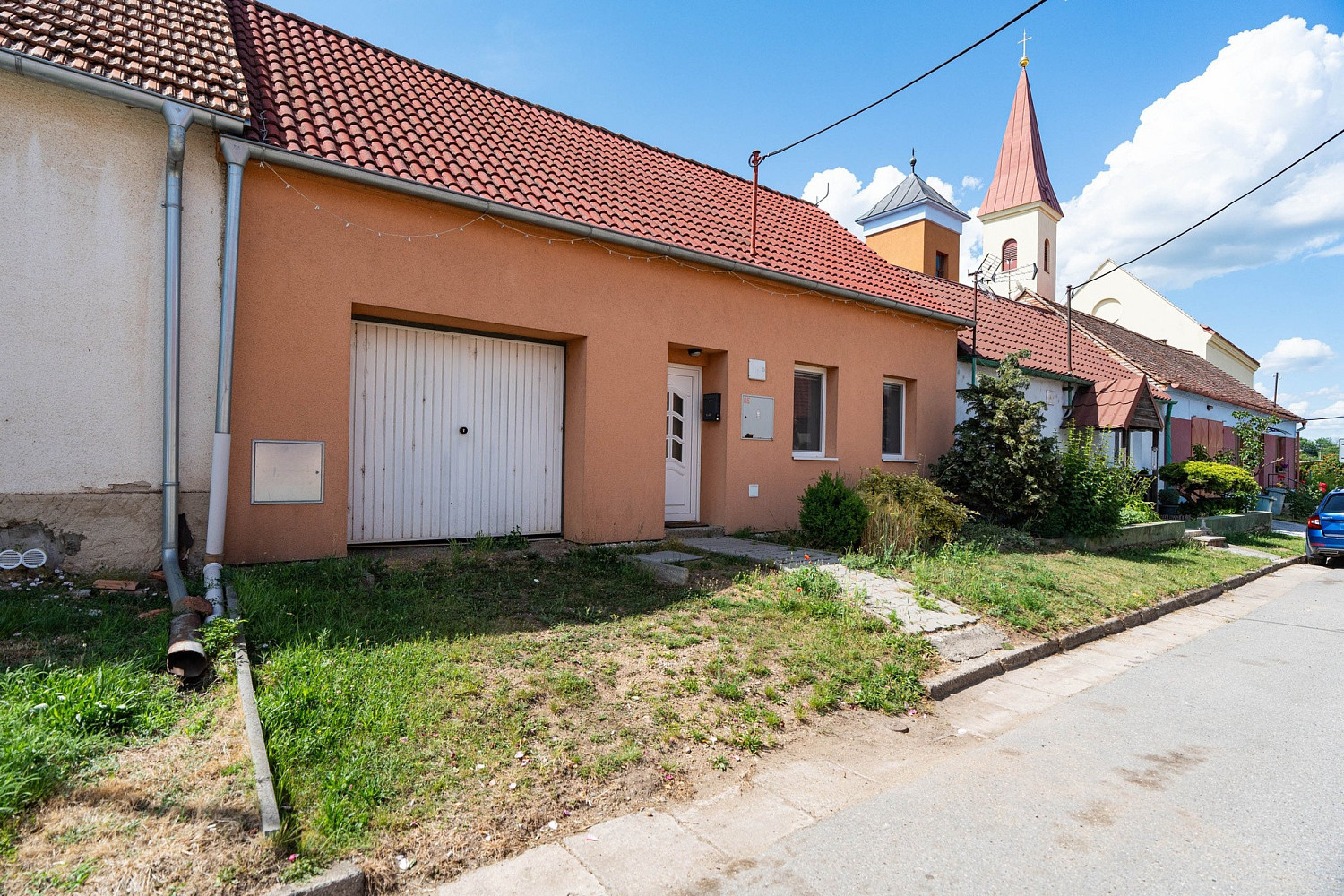 Prodej domu 139 m² s pozemkem 447 m² — photo 2