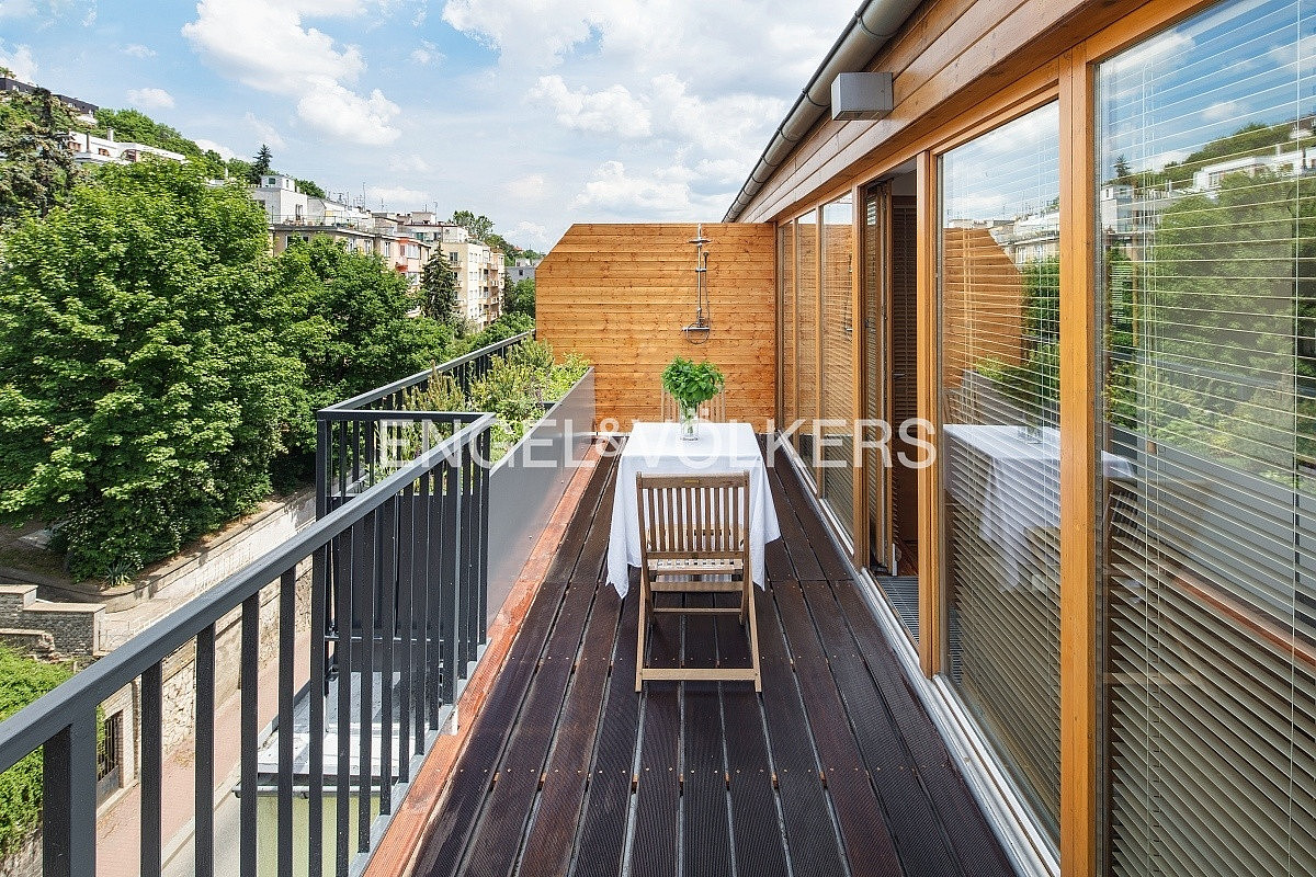 Pronájem bytu 2+kk 50 m² – pohled 3