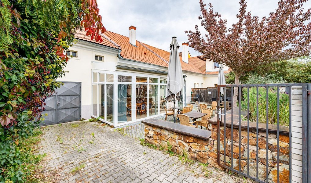 Prodej domu 377 m² s pozemkem 577 m², Radnice – náhled fotky 13