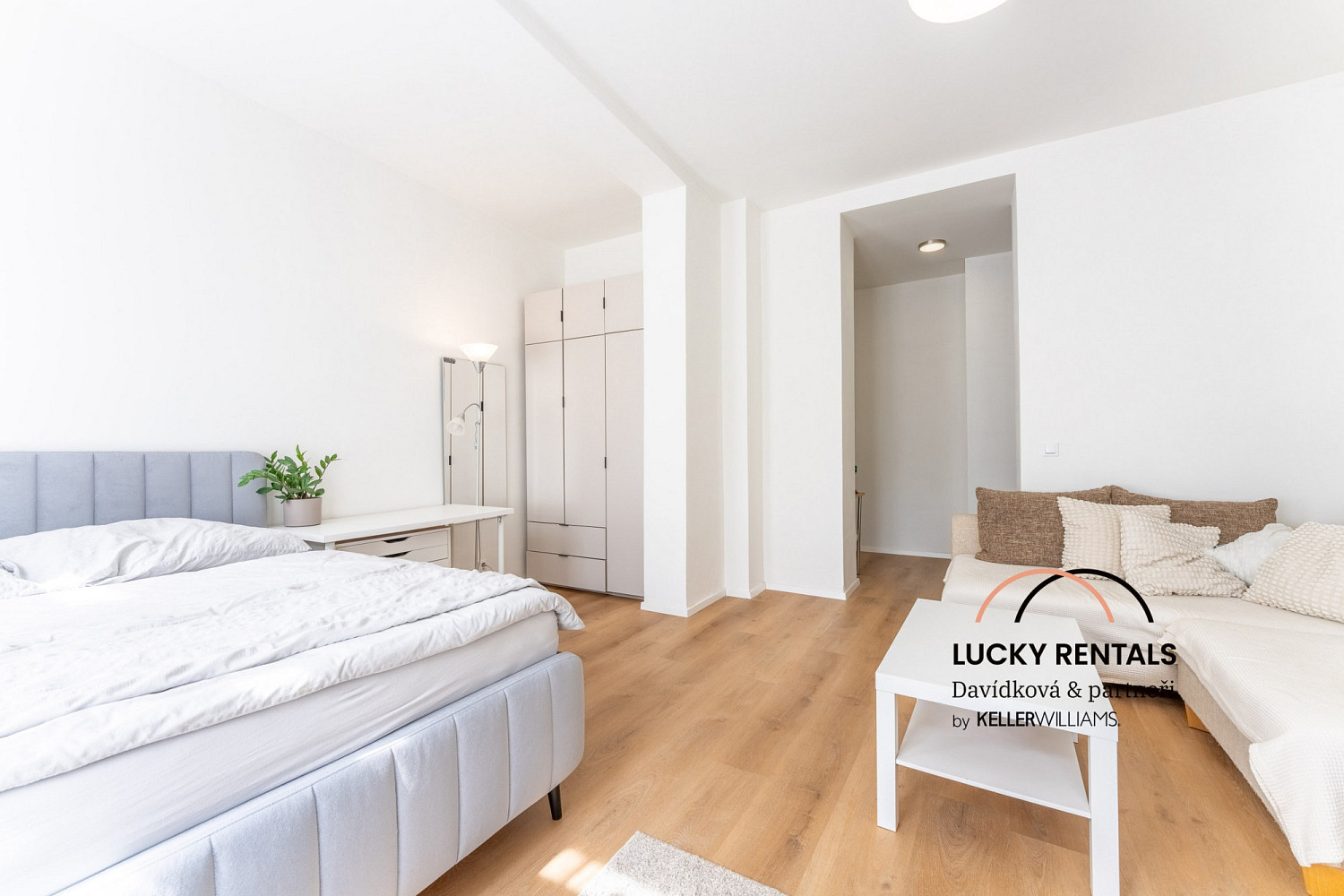 Pronájem bytu 1+1 41 m² – fotografie 3