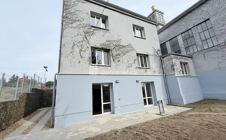 Pronájem bytu 2+kk 70 m², Husova, Jílové u Prahy, okres Praha-západ
