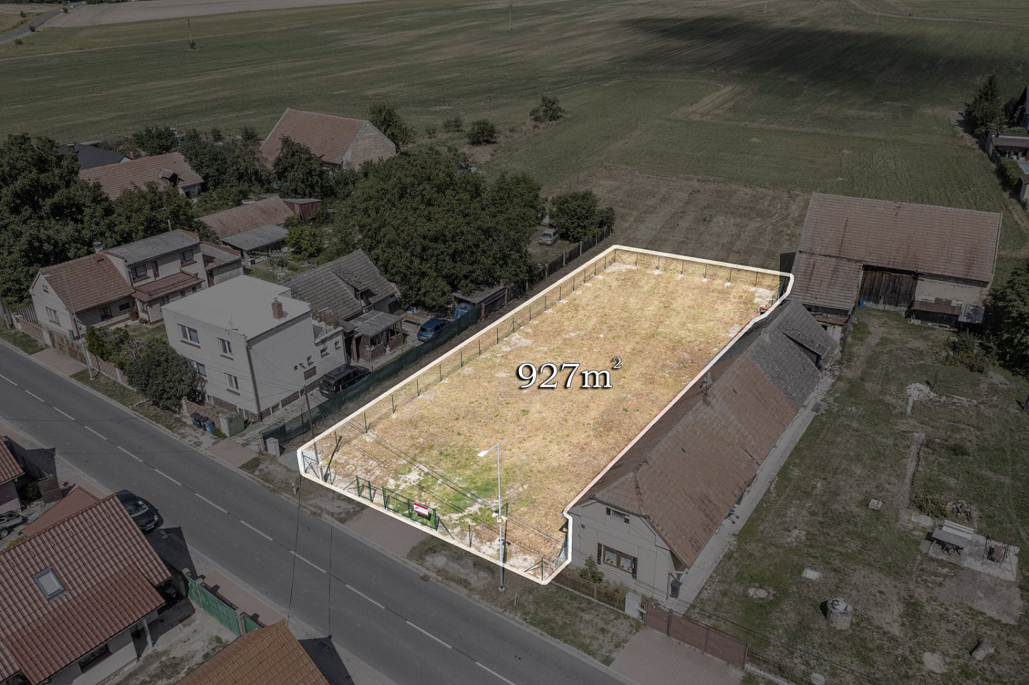 Prodej stavebního pozemku 927 m² – fotografie 2
