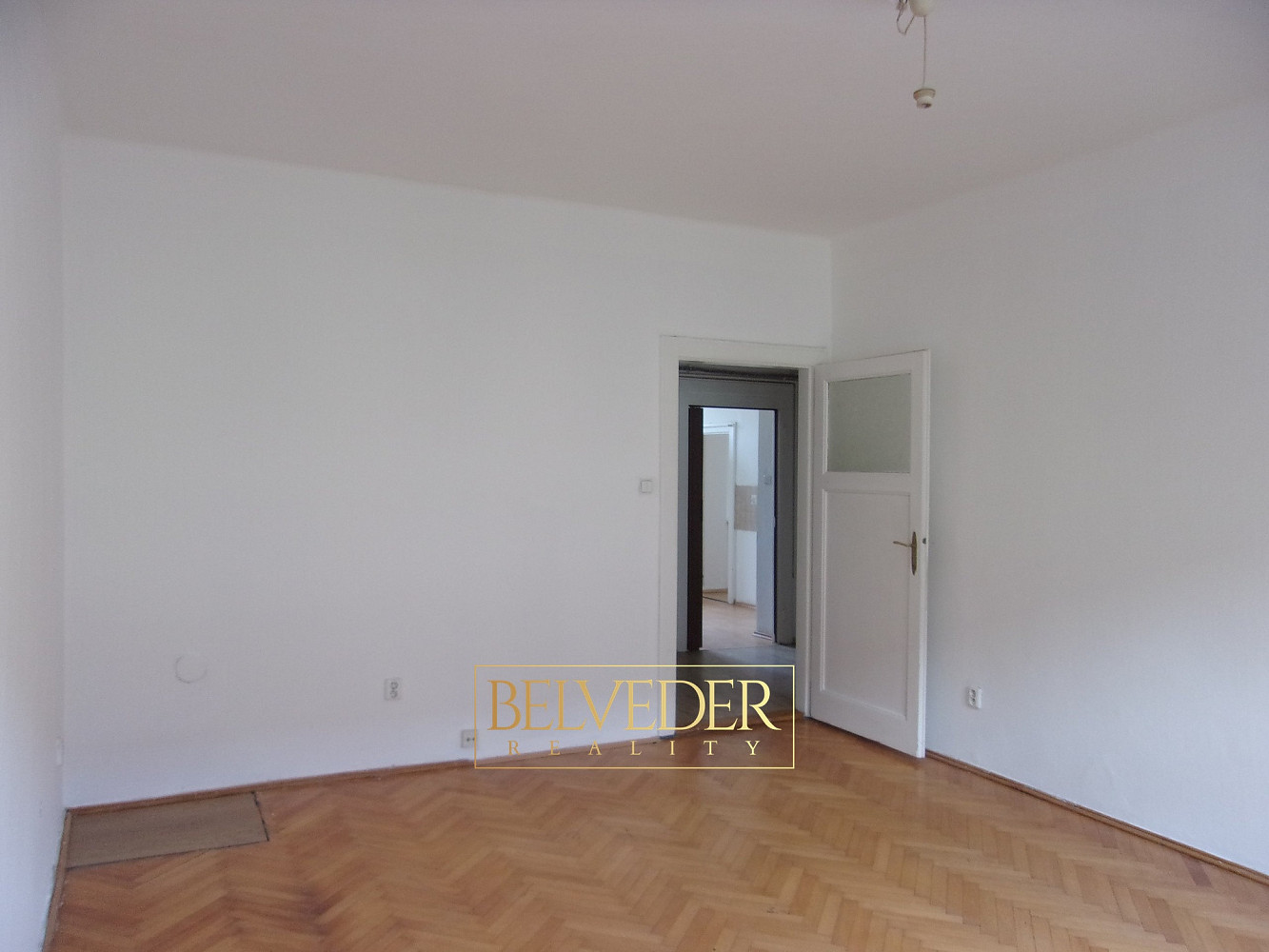 Pronájem bytu 2+1 70 m² – fotografie 3