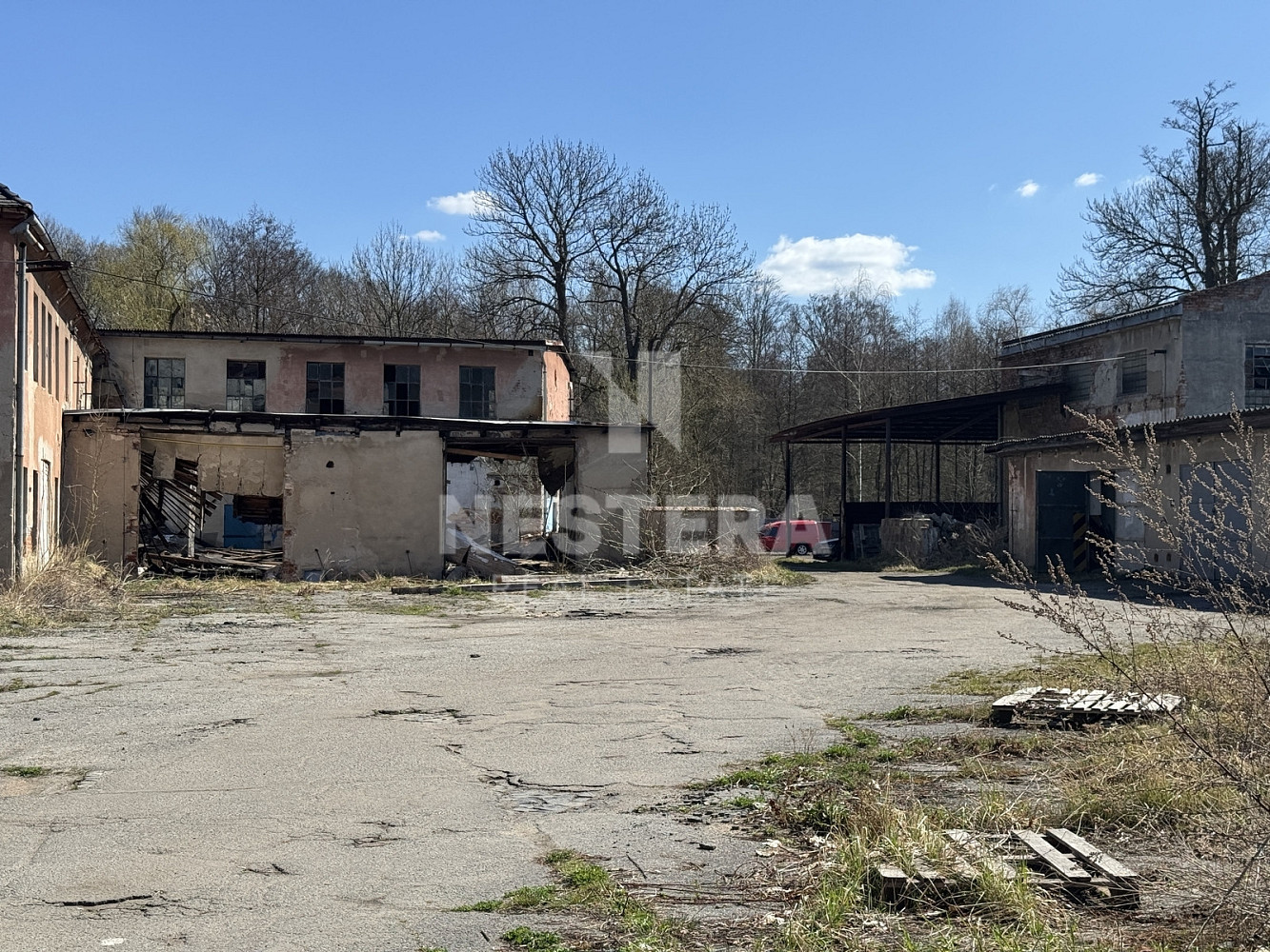 Prodej pozemků pro komerční užití 10.000 m² – další